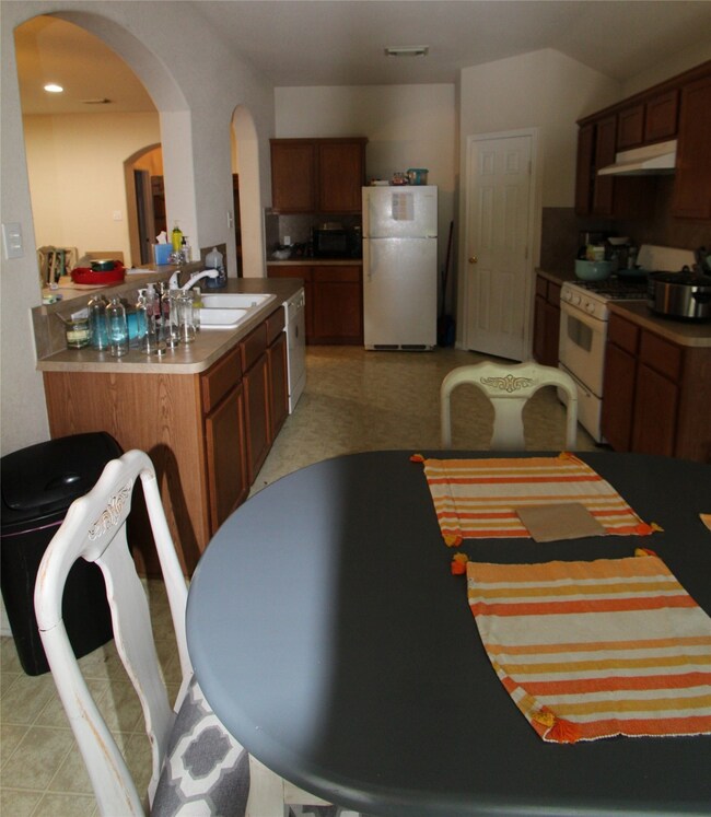 32323 Cross Spring Park Ln, Conroe, TX 77385 - photo 2