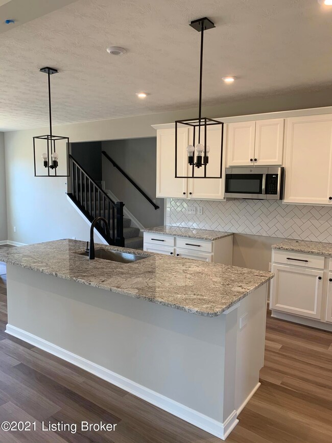 361 Copper Creek Dr, Mount Washington, KY 40047 - photo 4