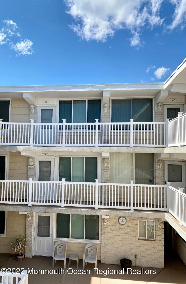 Upper unit