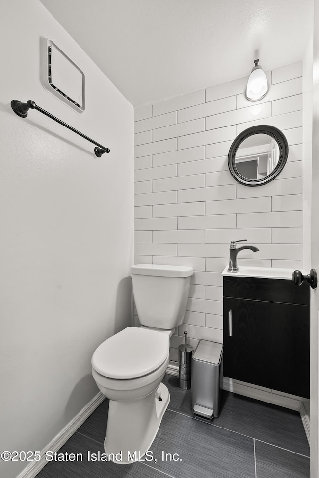 512 Ilyssa Way, Staten Island, NY 10312 - photo 5