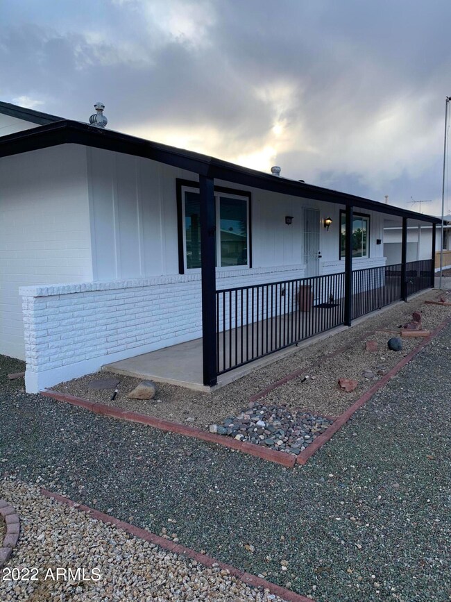 10419 W Kelso Dr, Sun City, AZ 85351 - photo 6