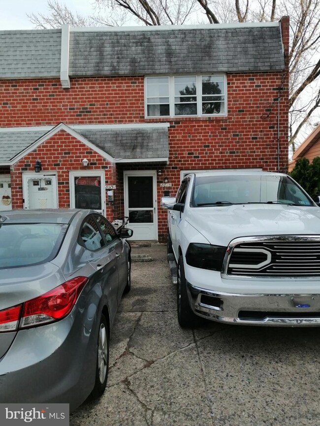 8015 UNIT A Moro St, Philadelphia, PA 19136 - photo 2