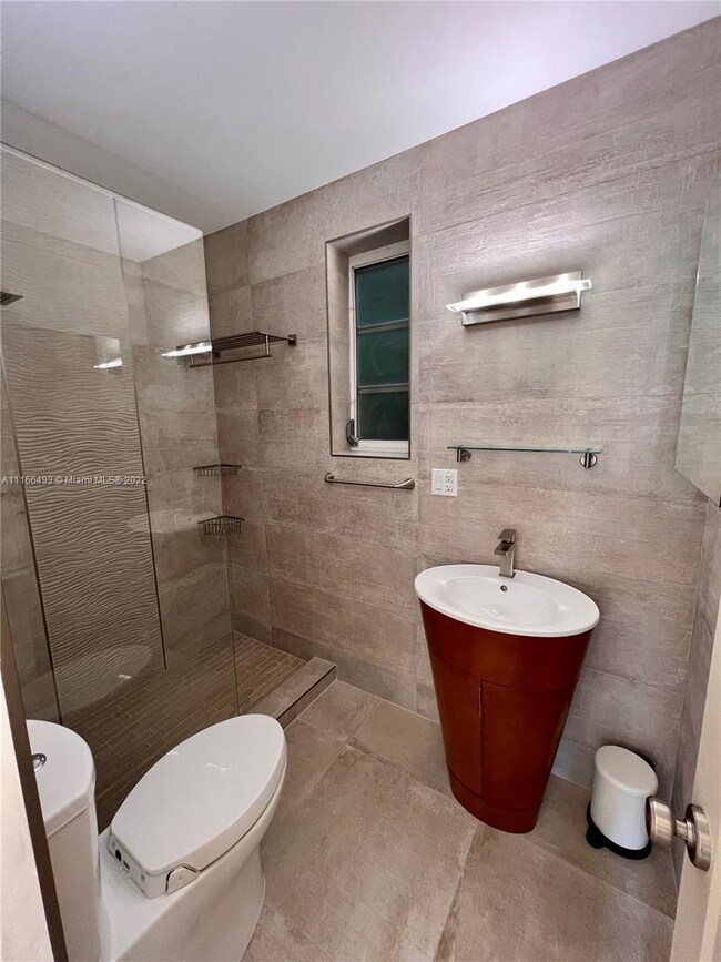 Fully renovated bathroom