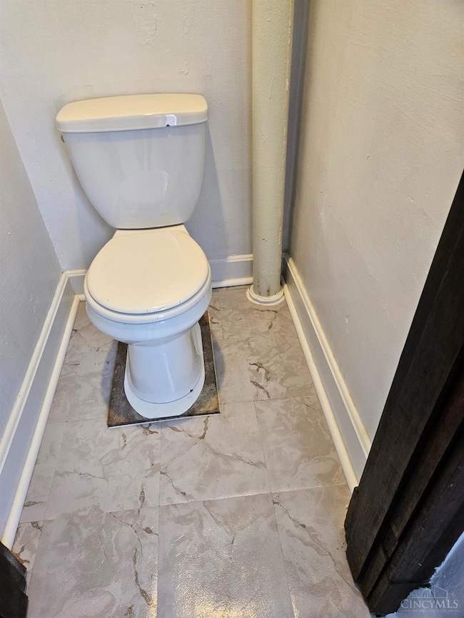 1721 Germantown Rd, Middletown, OH 45042 - photo 2