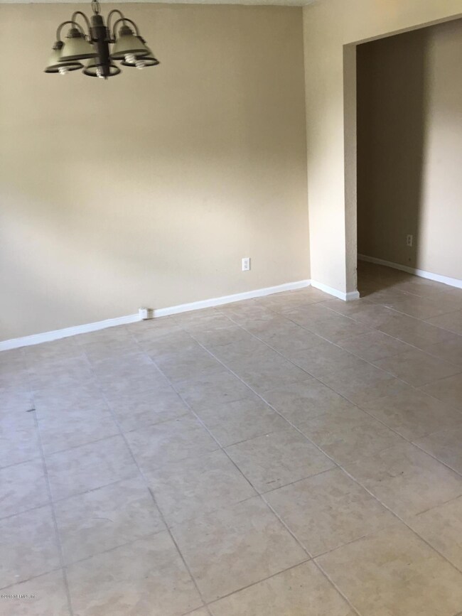 5302 Tequesta Ct, Jacksonville, FL 32244 - photo 2