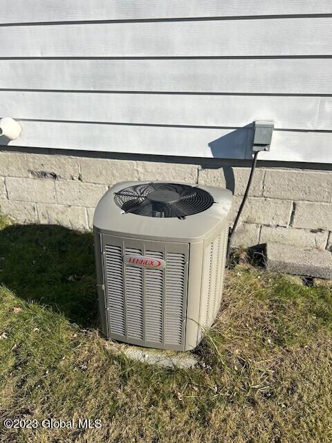 AC