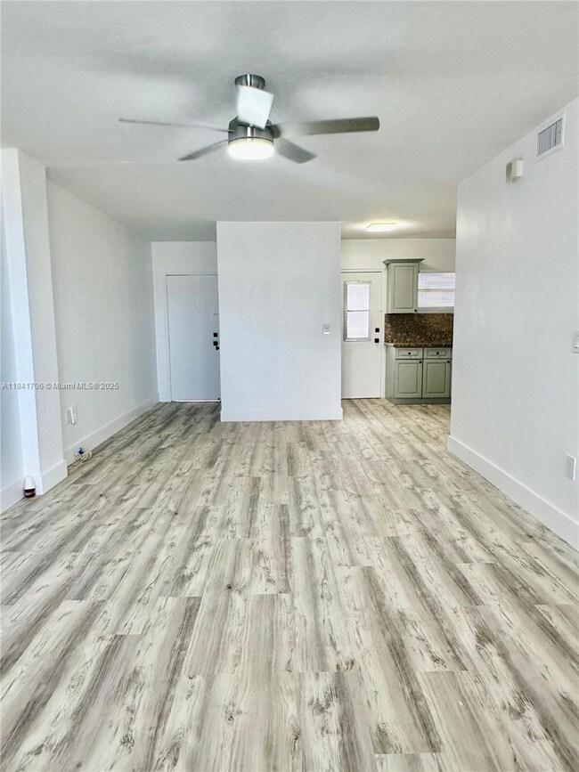 1300 Lincoln Rd unit D704, Miami Beach, FL 33139 - photo 7