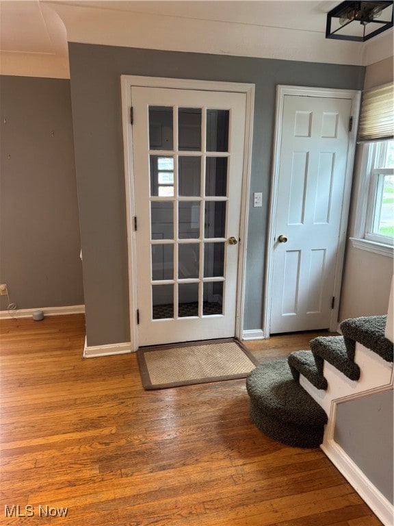 4345 Baintree Rd, Cleveland, OH 44118 - photo 3