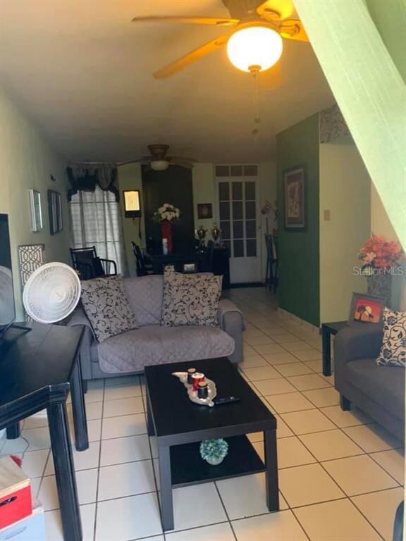 Cond. Villas de Feli Calle Olganoya Ed L 139 unit 139, Mayaguez, PR 00680 - photo 2