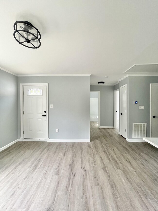 1319 Hodge St, Siler City, NC 27344 - photo 4