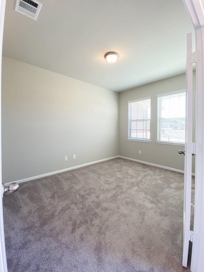 27162 Grey Fox Run, Magnolia, TX 77354 - photo 4