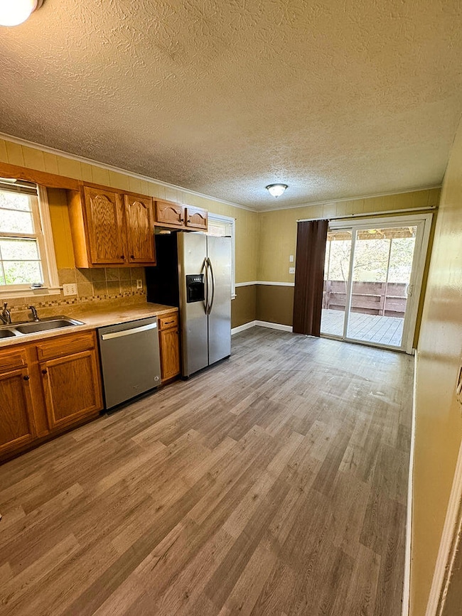 509 William Henry Dixon Blvd, Paintsville, KY 41240 - photo 6