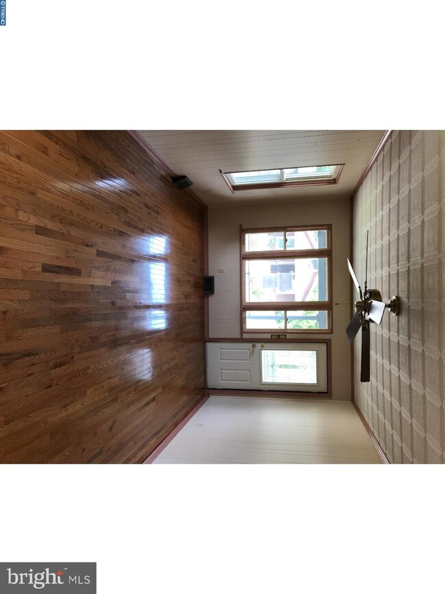 1524 Queen St, Reading, PA 19605 - photo 3