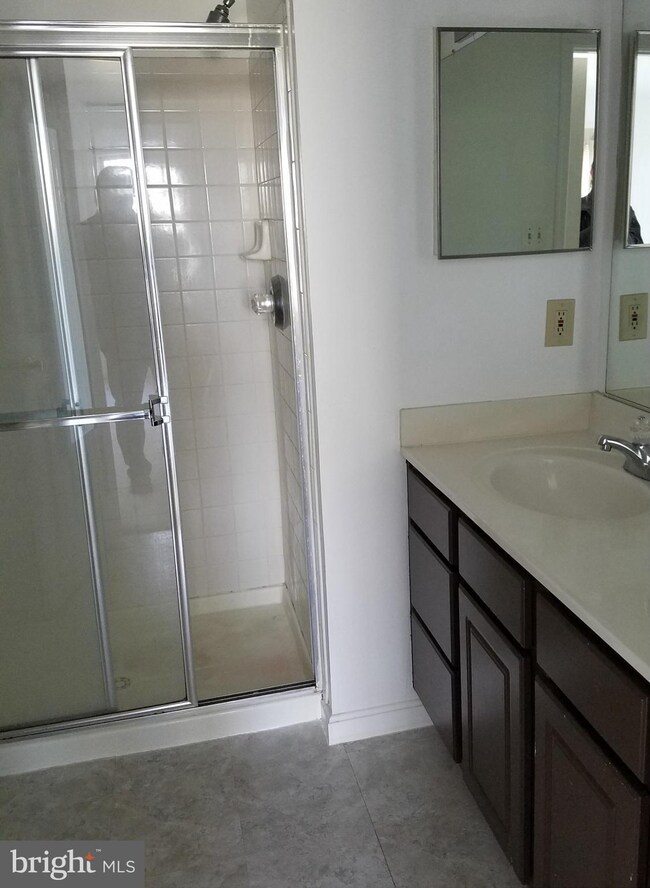 9111 Gracious End Ct unit 302, Columbia, MD 21046 - photo 6