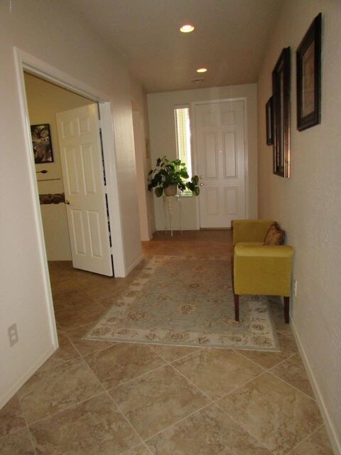 private entry way