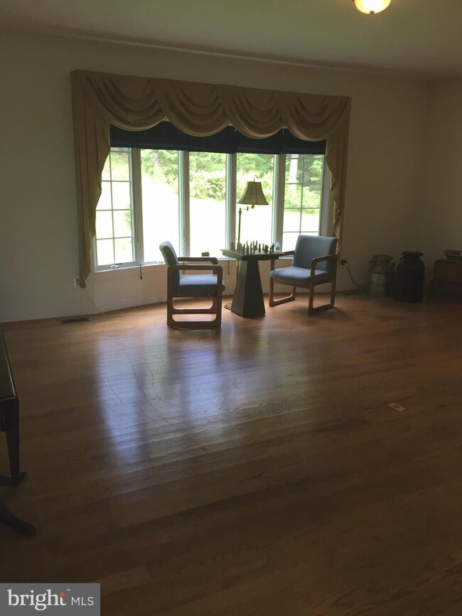 9356 Harts Mill Rd, Warrenton, VA 20186 - photo 6