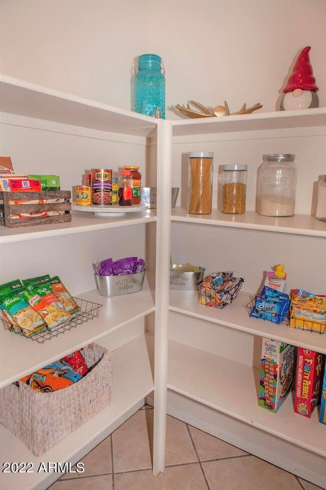 Walk-in Pantry