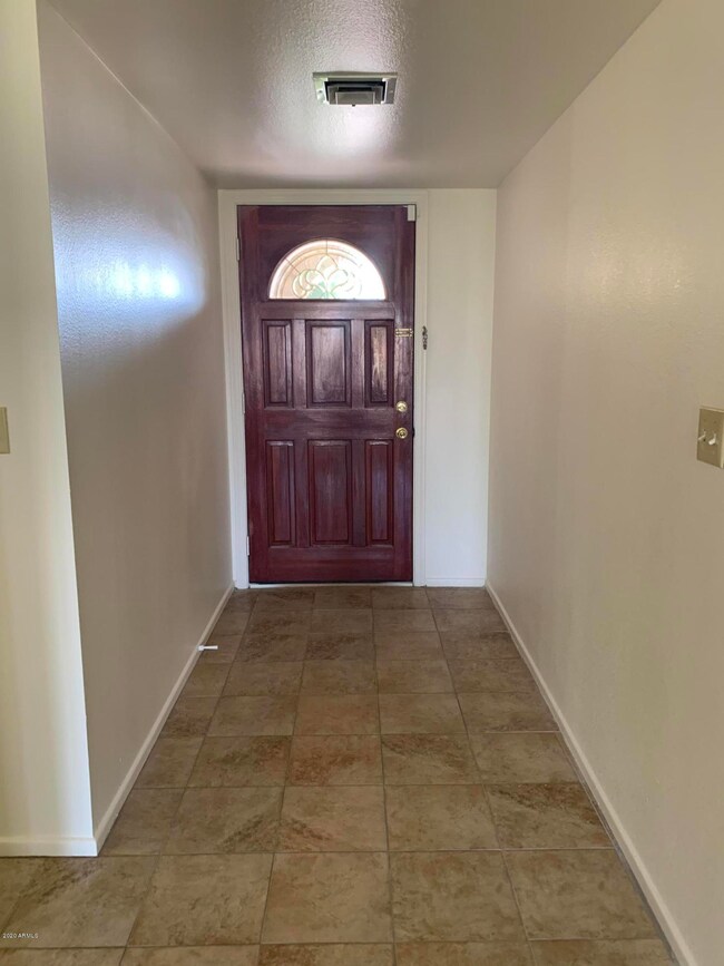 428 E Carter Dr, Tempe, AZ 85282 - photo 3