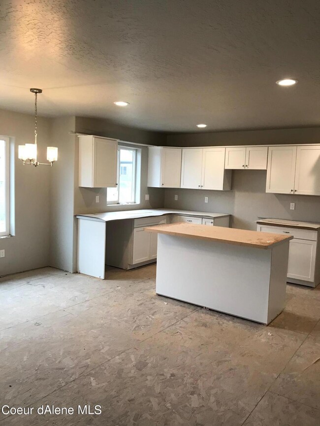 5634 Lujack kitchen