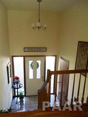 1212 W Wonderview Dr, Dunlap, IL 61525 - photo 2