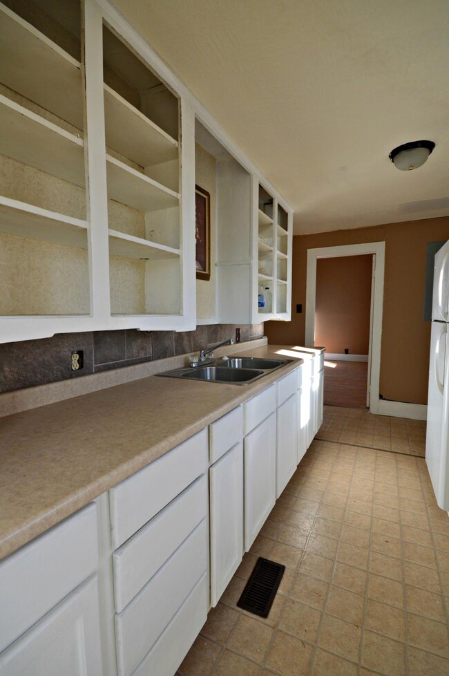Kitchen 4