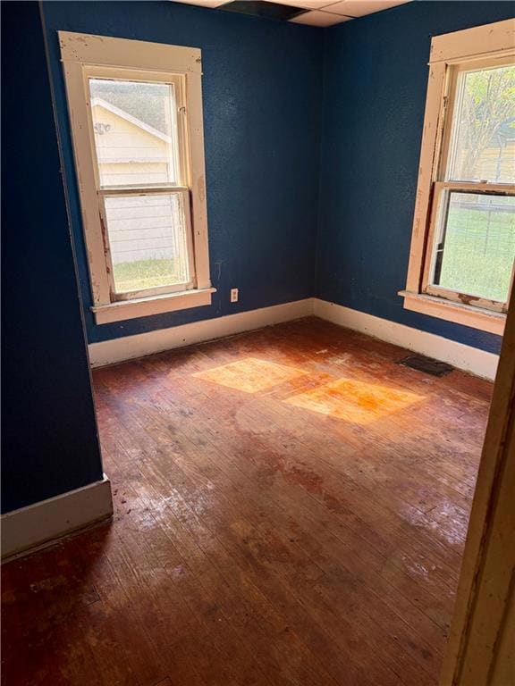 310 N 30th St, Parsons, KS 67357 - photo 6