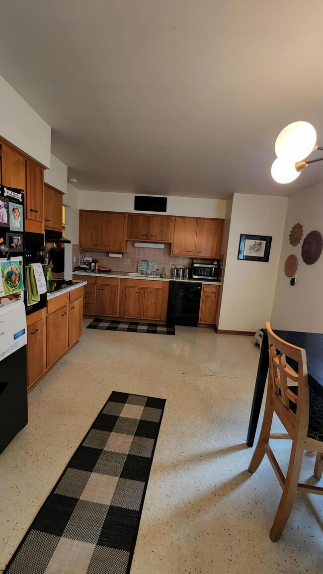 5685 Loganwood Rd, Columbus, OH 43229 - photo 3