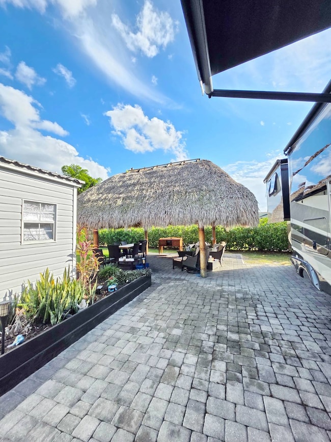 632 SW 35th Trace unit 185, Okeechobee, FL 34974 - photo 6