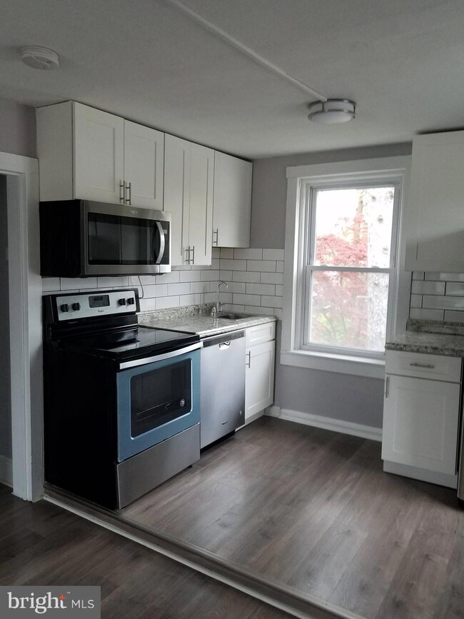 186 Gibbsboro Rd unit 4, Clementon, NJ 08021 - photo 3