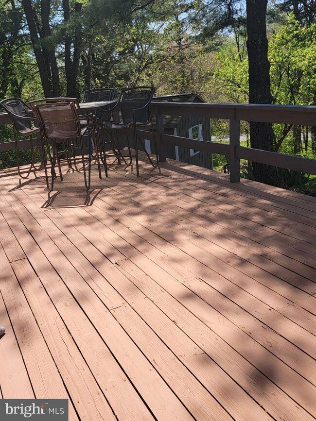 8300 Brookmere Blvd, Frederick, MD 21702 - photo 5