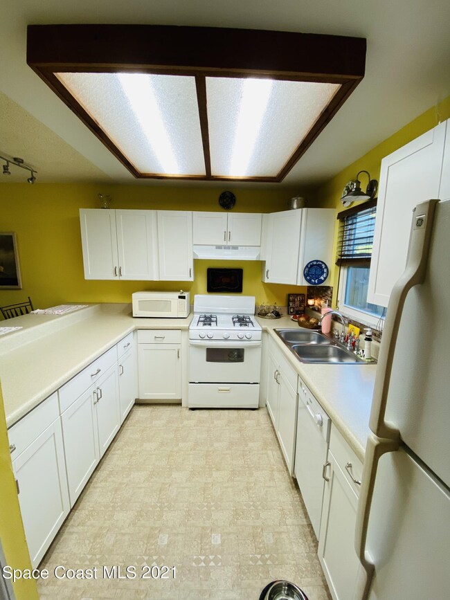 69C1EF0E-D184-4A03-BEC9-08E94132F083