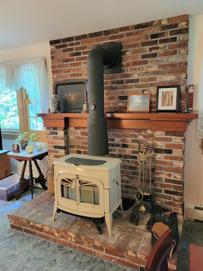 58 Mackey Rd, Troy, NH 03465 - photo 5