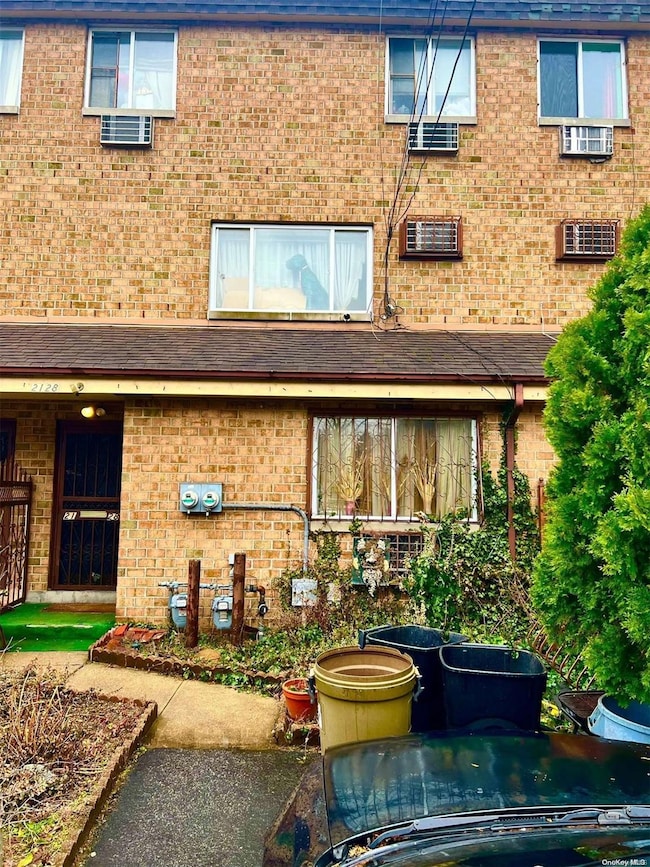 2128 Aqueduct Ave E, Bronx, NY 10453 - photo 2