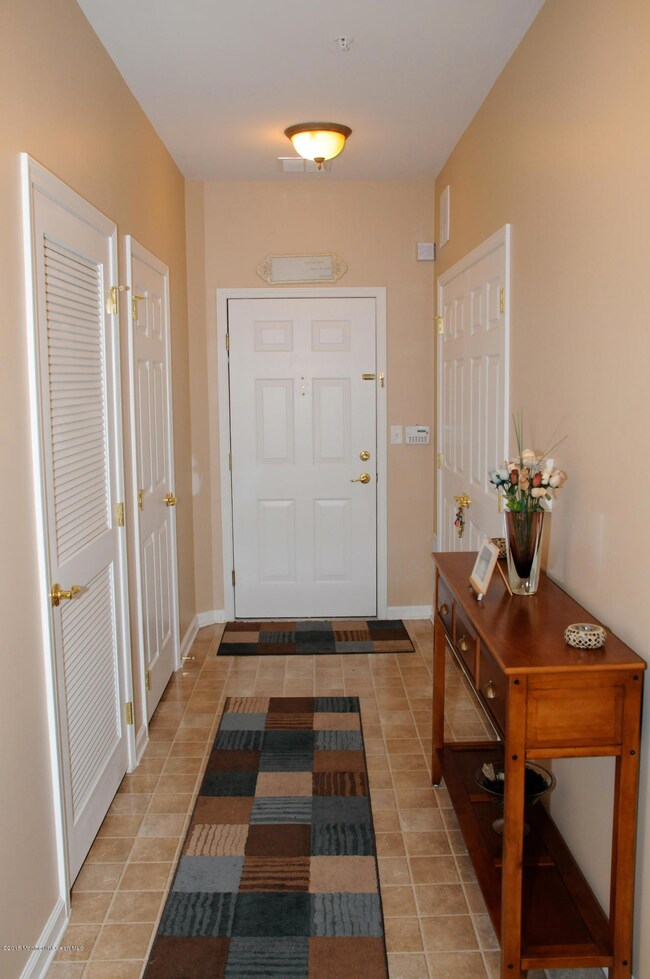 217 Mill Pond Way unit 31, Eatontown, NJ 07724 - photo 7