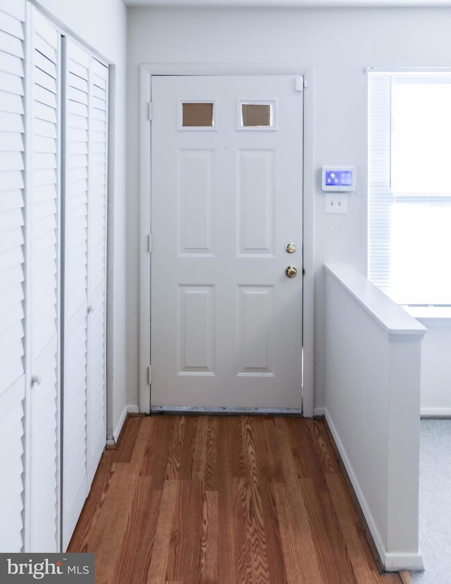 23 Cobber Ln, Baltimore, MD 21229 - photo 4