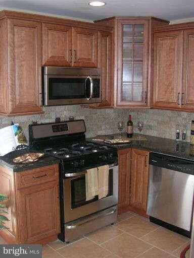 1372 Harford Square Dr, Edgewood, MD 21040 - photo 4