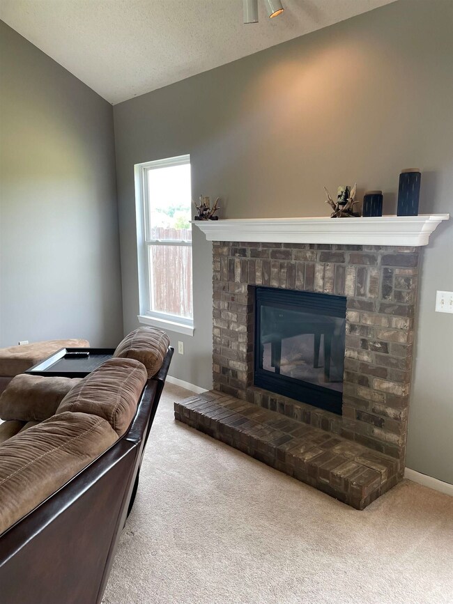 9409 Acacia Passage, Fort Wayne, IN 46835 - photo 6