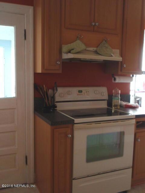 4612 Colonial Ave, Jacksonville, FL 32210 - photo 4