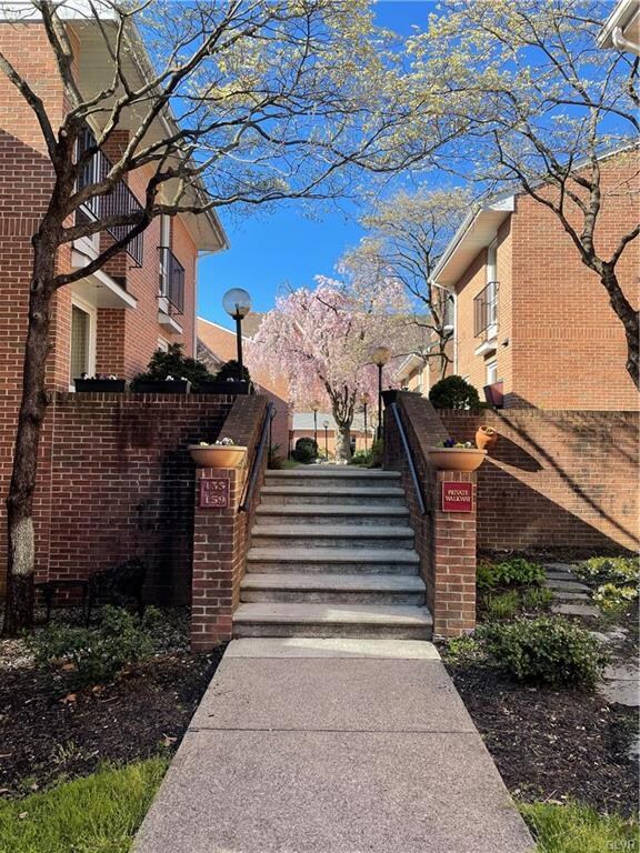 135 E Market St unit C1, Bethlehem, PA 18018 - photo 2