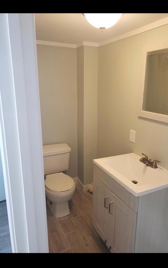 Pic #2-129 Foss St -Listing