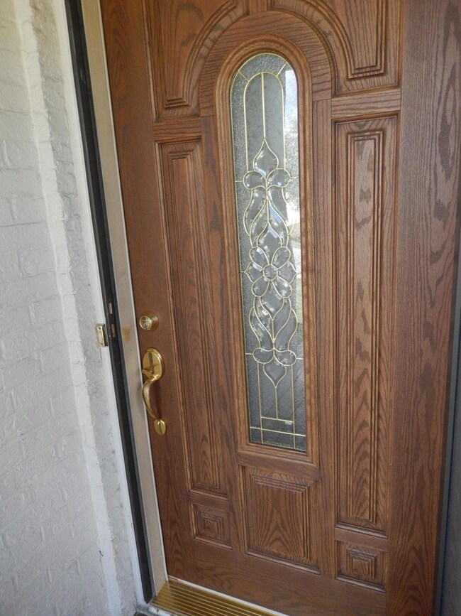 1211 Ironwood Dr, Columbus, OH 43229 - photo 5