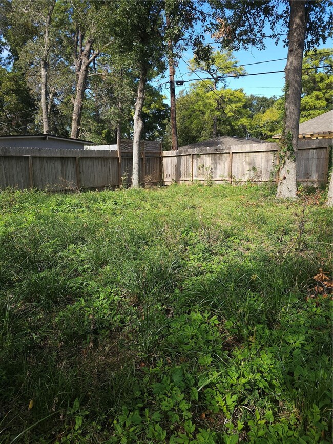 2632 Cliffdale St, Houston, TX 77091 - photo 4