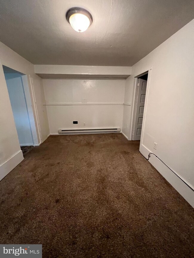 202 S Samuel St unit 102, Charles Town, WV 25414 - photo 2