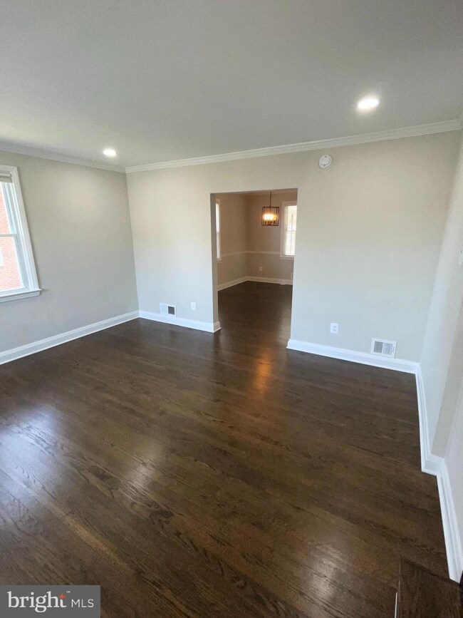 1733 White Oak Ave, Parkville, MD 21234 - photo 6