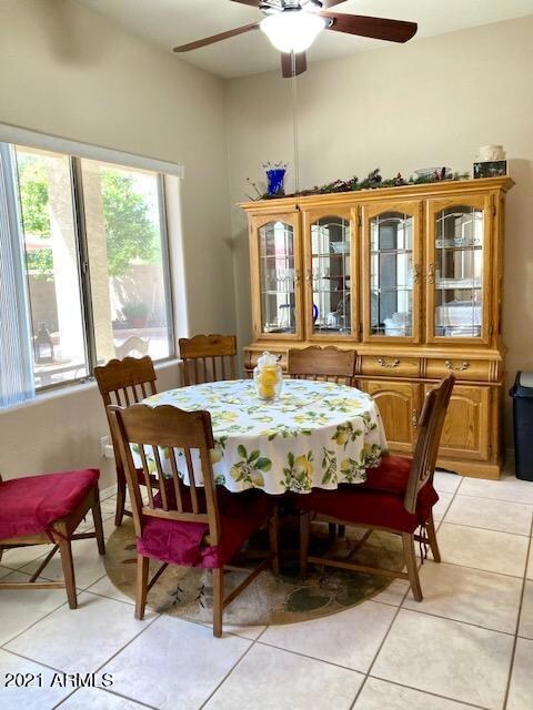 Kitchen Dining 1