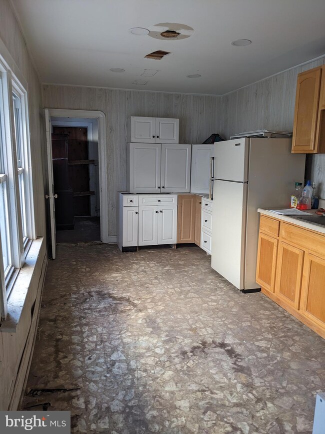 1248 Carl Miller Blvd, Camden, NJ 08104 - photo 4