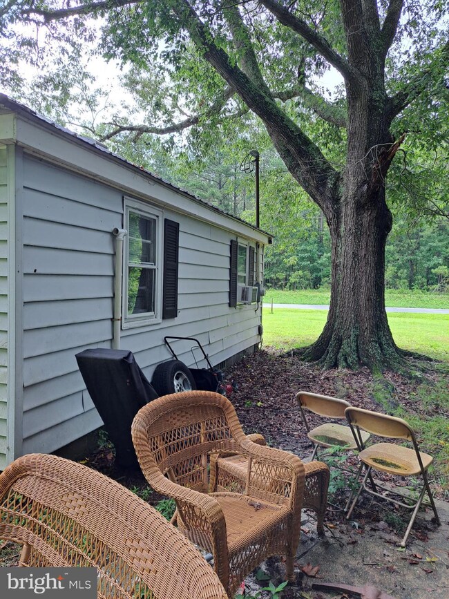 14332 Mears Station Rd, Bloxom, VA 23308 - photo 2