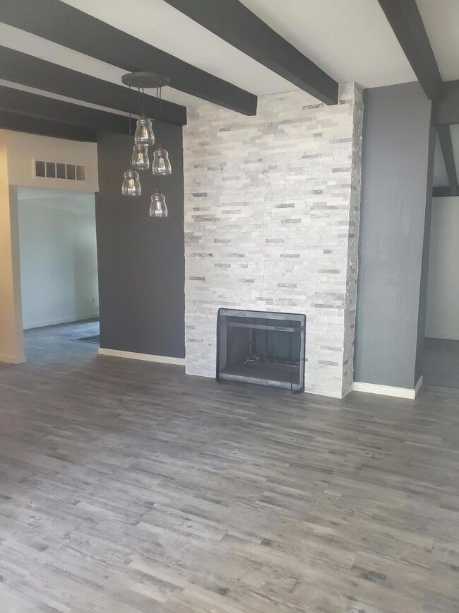 FIREPLACE KITCHEN SIDE
