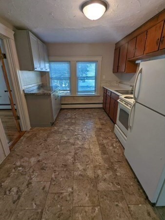 27 Cross St unit 2, Grafton, MA 01560 - photo 4