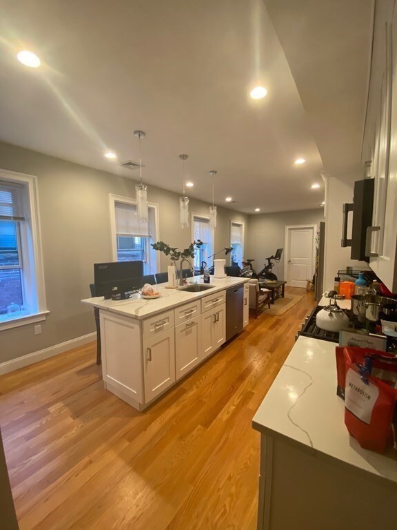 422 Hanover St unit 5, Boston, MA 02113 - photo 6